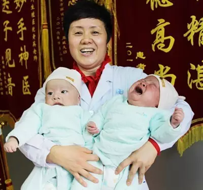 四川省生殖健康研究中心附属生殖专科医院颜值爆表的龙凤胎宝宝来了