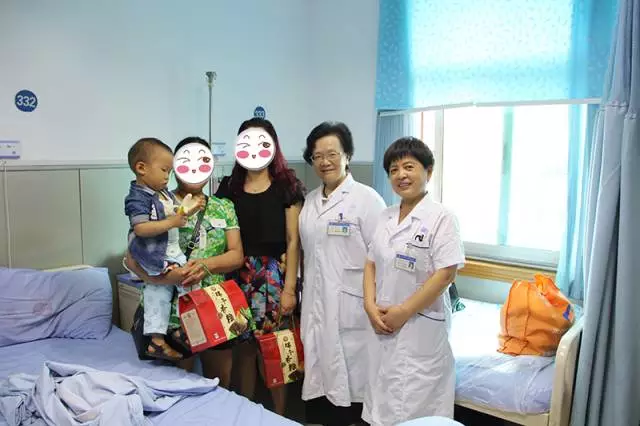 四川省生殖健康研究中心附属生殖专科医院 端午节为患者送粽子