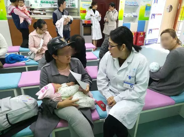 四川省生殖健康研究中心附属生殖专科医院立足社区开展多种形式公益活动